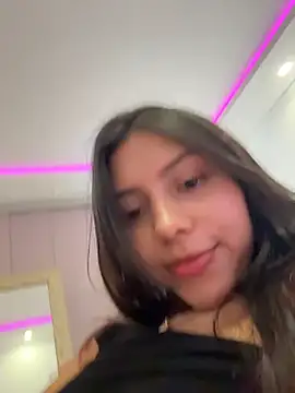 Snapshot of Sensualtease chatting on April 6, 2026, 4:46 am Sensualtease online show from April 6, 2026, 4:46 am