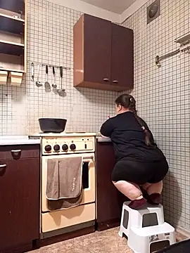 Snapshot of Janiffer_MiMi chatting on November 25, 2025, 9:59 pm Janiffer MiMi online show from November 25, 2025, 9:59 pm