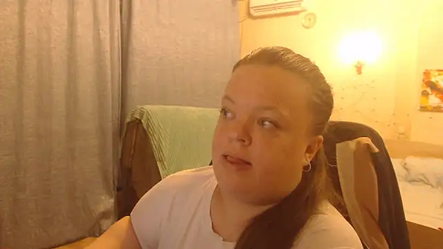 Snapshot of Janiffer_MiMi chatting on March 20, 2025, 7:57 pm Janiffer MiMi online show from March 20, 2025, 7:57 pm