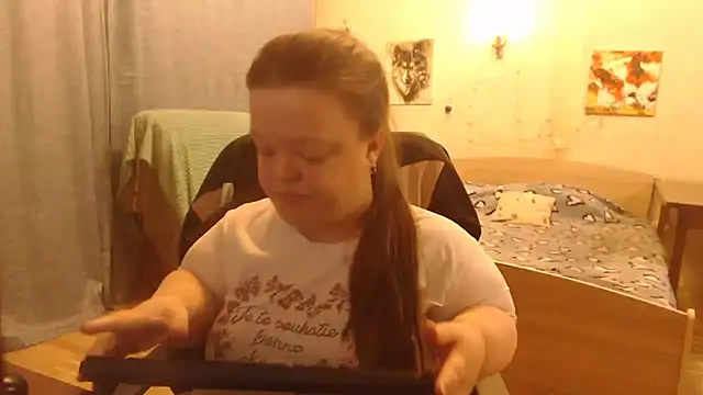 Snapshot of Janiffer_MiMi chatting on February 7, 2025, 7:17 pm Janiffer MiMi online show from February 7, 2025, 7:17 pm