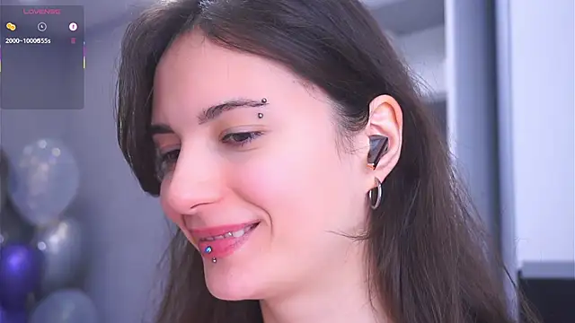 Snapshot of Holla_Molly chatting on March 23, 2026, 6:02 am Holla Molly online show from March 23, 2026, 6:02 am