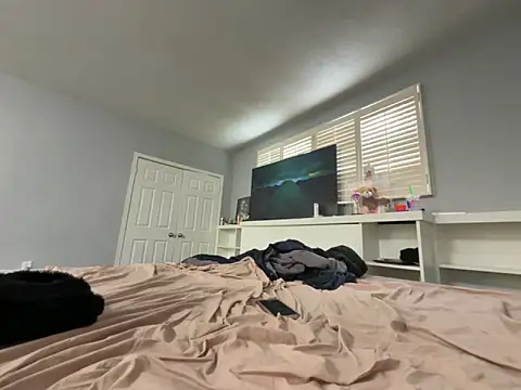 Cherishcherrysha online show from February 27, 2026, 4:18 pm