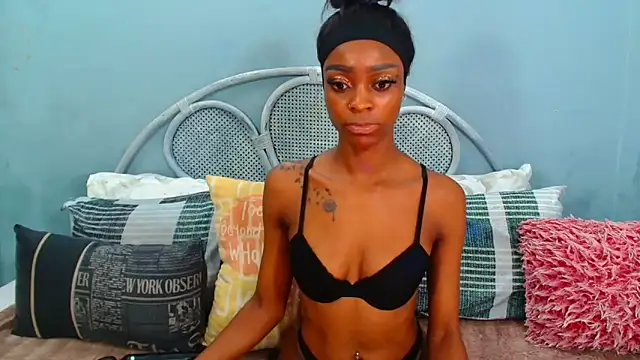 Snapshot of AvaOcean chatting on February 14, 2026, 11:43 am AvaOcean online show from February 14, 2026, 11:43 am