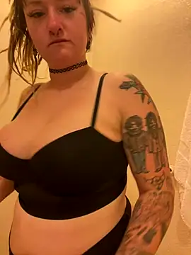 1-800-FUCKYOU online show from November 18, 2025, 5:05 pm