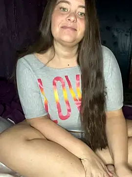 Snapshot of CamilaLovexoxo chatting on December 16, 2025, 2:10 pm CamilaLovexoxo online show from December 16, 2025, 2:10 pm