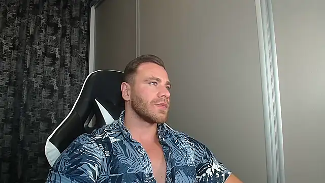 Thori92 online show from July 12, 2026, 6:20 pm