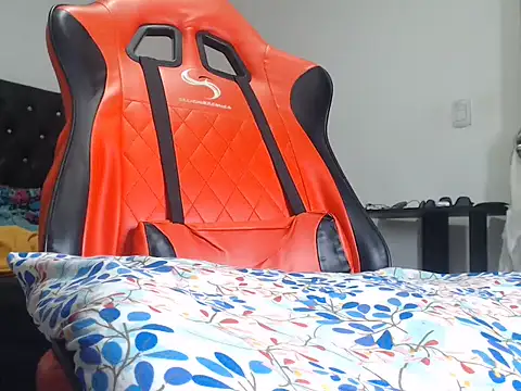 jeancarloscum12 online show from July 11, 2026, 12:00 am
