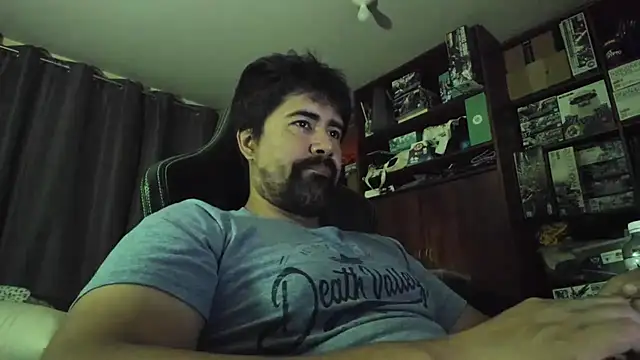 Snapshot of VonDoomdelToro chatting on June 10, 2026, 6:25 am VonDoomdelToro online show from June 10, 2026, 6:25 am