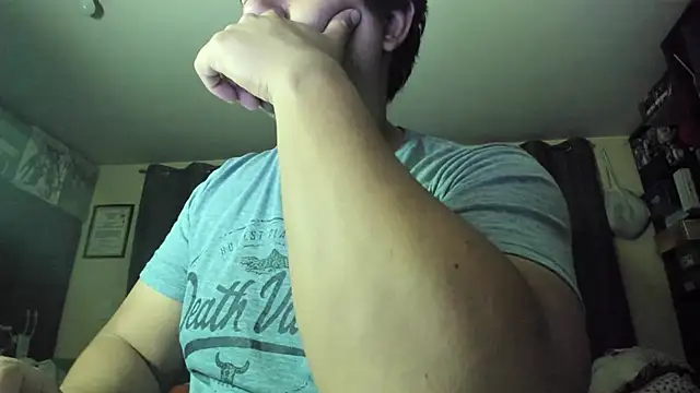 Snapshot of VonDoomdelToro chatting on July 4, 2026, 7:37 am VonDoomdelToro online show from July 4, 2026, 7:37 am