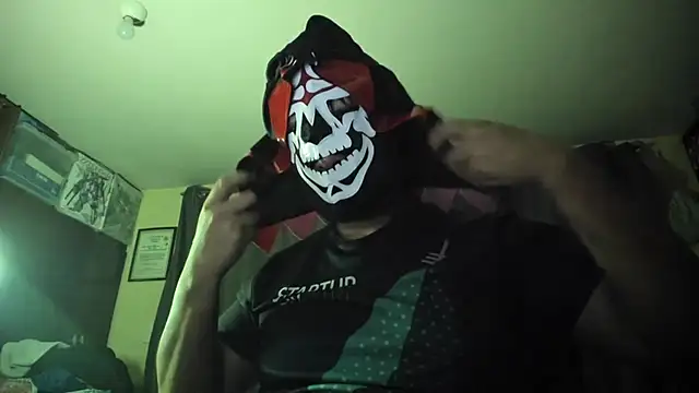 Snapshot of VonDoomdelToro chatting on July 10, 2026, 6:24 am VonDoomdelToro online show from July 10, 2026, 6:24 am