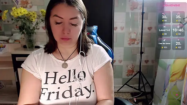 Snapshot of Korolek12 chatting on October 10, 2025, 5:30 am Korolek12 online show from October 10, 2025, 5:30 am