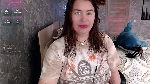 Korolek12 online show from May 15, 2026, 5:49 am