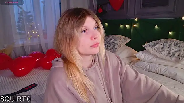 Snapshot of _aleksa_ chatting on February 8, 2026, 6:11 am aleksa online show from February 8, 2026, 6:11 am