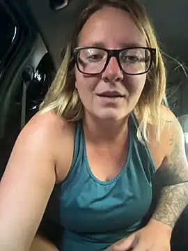 Snapshot of Lizzyloo chatting on September 12, 2025, 8:41 pm Lizzyloo online show from September 12, 2025, 8:41 pm