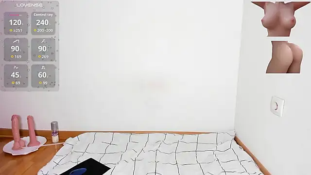 Snapshot of Michelle_Melnss chatting on March 13, 2026, 10:53 am Michelle Melnss online show from March 13, 2026, 10:53 am