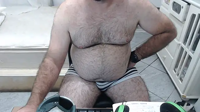 MysterBearMG online show from February 6, 2026, 10:39 pm