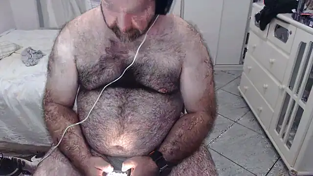 Snapshot of MysterBearMG chatting on March 16, 2025, 11:15 pm MysterBearMG online show from March 16, 2025, 11:15 pm