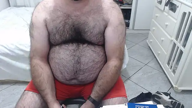 Snapshot of MysterBearMG chatting on February 23, 2025, 10:42 pm MysterBearMG online show from February 23, 2025, 10:42 pm