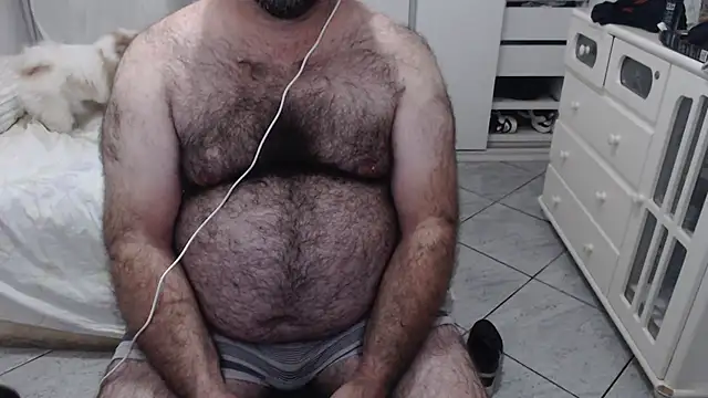 Snapshot of MysterBearMG chatting on March 18, 2025, 1:57 am MysterBearMG online show from March 18, 2025, 1:57 am