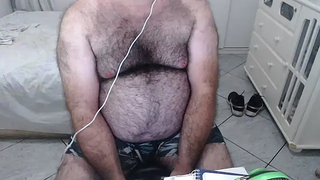 Snapshot of MysterBearMG chatting on February 15, 2025, 2:37 am MysterBearMG online show from February 15, 2025, 2:37 am