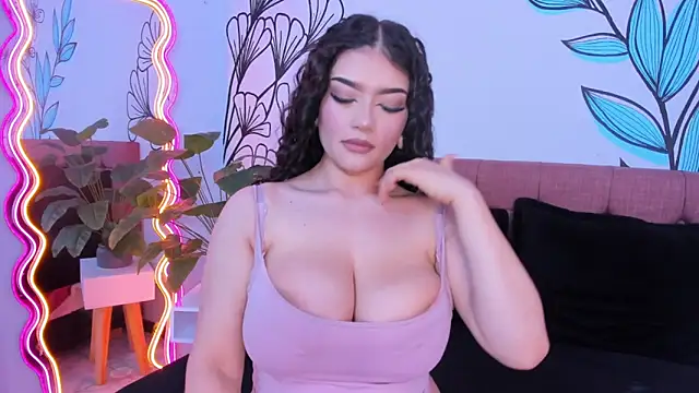 Snapshot of Sweet_Ariadna_ chatting on March 16, 2025, 12:11 pm Sweet Ariadna online show from March 16, 2025, 12:11 pm