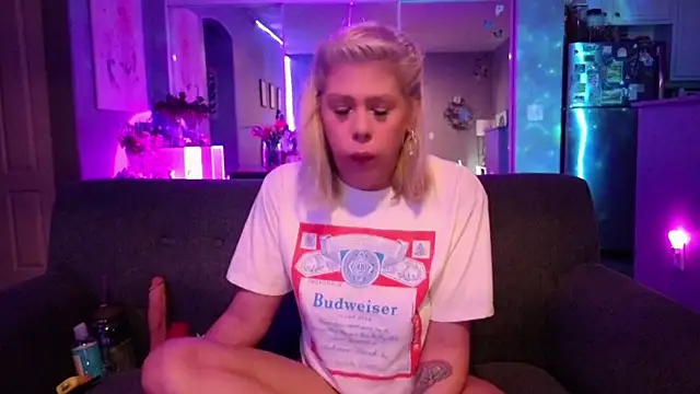 Lexi Shocker online show from May 27, 2026, 5:26 am