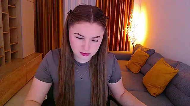  Mia Adams online show from April 23, 2026, 6:53 am