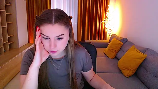  Mia Adams online show from April 23, 2026, 12:29 pm