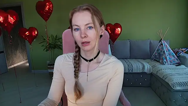 Cuddle Cat online show from May 31, 2026, 5:24 am