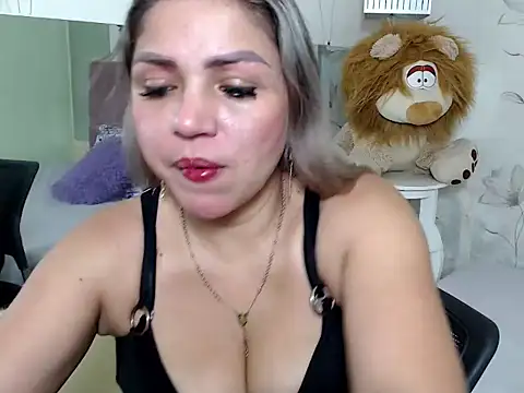 Snapshot of cum_bigass chatting on March 7, 2025, 12:12 pm cum bigass online show from March 7, 2025, 12:12 pm