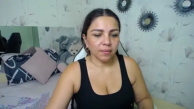 cum bigass online show from October 18, 2025, 11:56 am