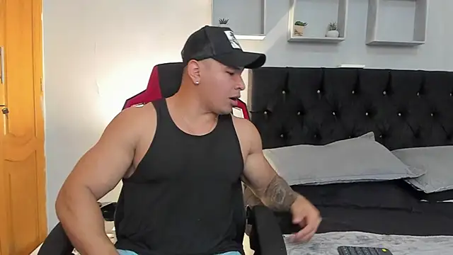 Snapshot of tyler_hank01 chatting on April 8, 2026, 3:08 am tyler hank01 online show from April 8, 2026, 3:08 am