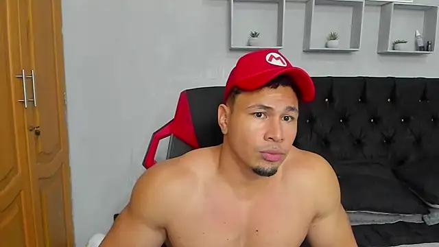 tyler hank01 online show from July 13, 2026, 5:12 pm