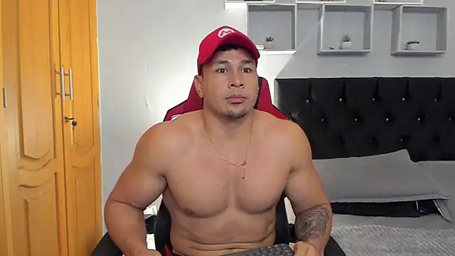 tyler hank01 online show from May 21, 2026, 1:36 am
