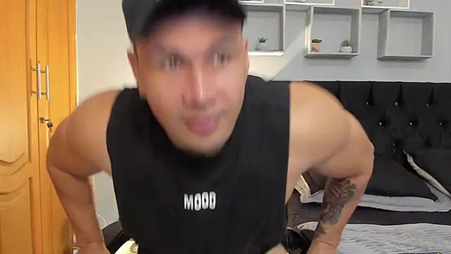 Snapshot of tyler_hank01 chatting on April 10, 2026, 10:50 pm tyler hank01 online show from April 10, 2026, 10:50 pm