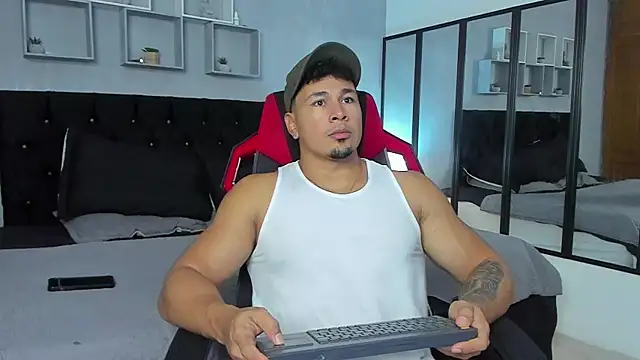 Snapshot of tyler_hank01 chatting on October 30, 2025, 6:16 pm tyler hank01 online show from October 30, 2025, 6:16 pm