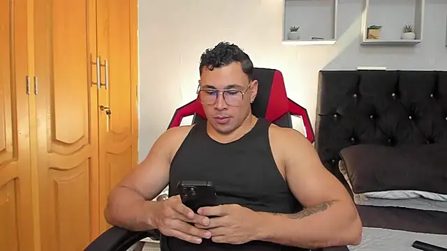 Snapshot of tyler_hank01 chatting on March 29, 2026, 7:26 pm tyler hank01 online show from March 29, 2026, 7:26 pm