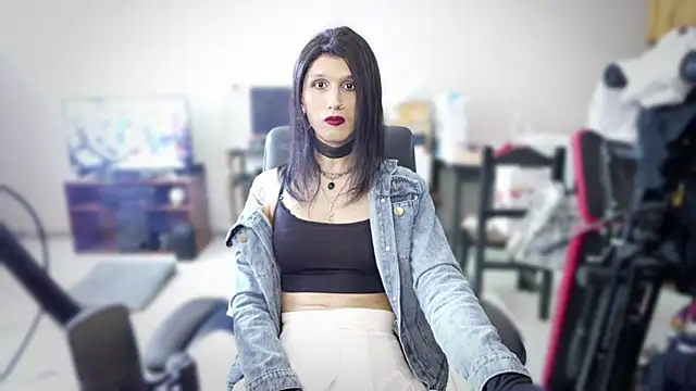 Snapshot of brenda_nataliaok chatting on December 26, 2024, 12:49 pm brenda nataliaok online show from December 26, 2024, 12:49 pm