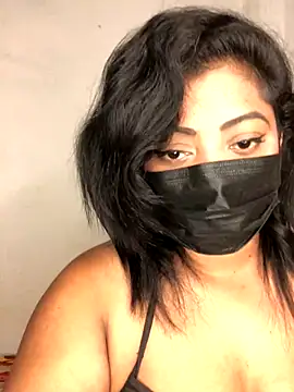  Cute ariana  online show from November 13, 2025, 6:56 pm