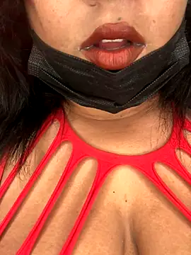  Cute ariana  online show from November 30, 2025, 6:41 pm