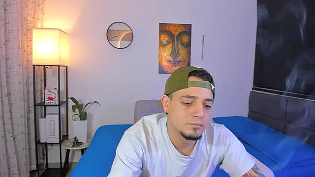 Snapshot of alejandro_calderon1 chatting on May 14, 2026, 2:19 am alejandro calderon1 online show from May 14, 2026, 2:19 am