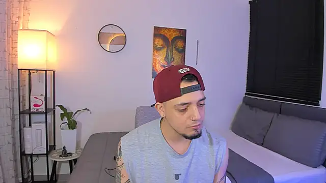 Snapshot of alejandro_calderon1 chatting on May 21, 2026, 5:27 am alejandro calderon1 online show from May 21, 2026, 5:27 am
