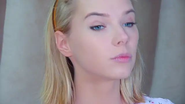 Snapshot of GentleRossi chatting on December 18, 2025, 1:48 pm GentleRossi online show from December 18, 2025, 1:48 pm