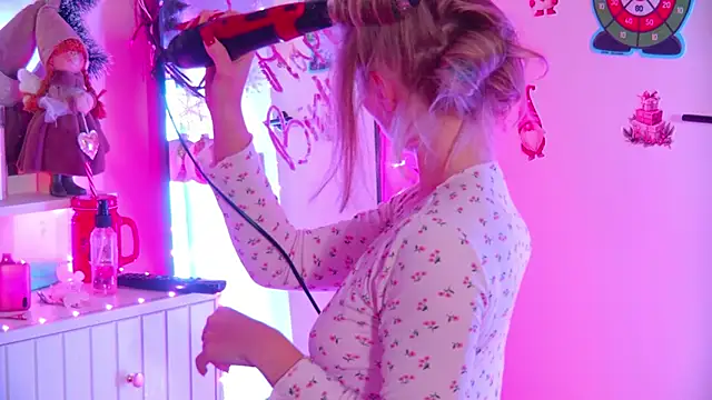 Snapshot of GentleRossi chatting on January 7, 2026, 3:06 pm GentleRossi online show from January 7, 2026, 3:06 pm