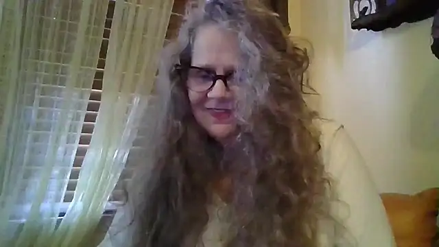 DestineeLoverGirl online show from November 20, 2025, 3:56 pm