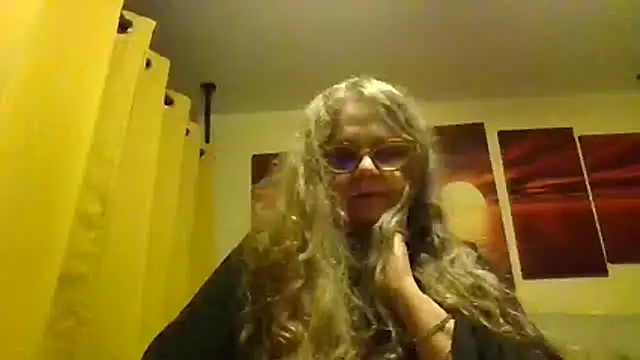 Snapshot of DestineeLoverGirl chatting on June 19, 2026, 9:59 am DestineeLoverGirl online show from June 19, 2026, 9:59 am