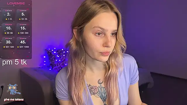 Snapshot of Chanel_Gill chatting on February 3, 2025, 6:49 pm Chanel Gill online show from February 3, 2025, 6:49 pm