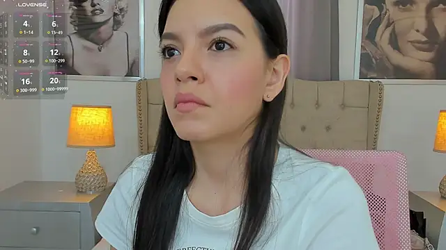 Snapshot of Beautyari_ chatting on May 8, 2026, 12:20 pm Beautyari online show from May 8, 2026, 12:20 pm