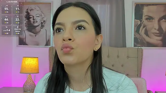 Snapshot of Beautyari_ chatting on May 15, 2026, 12:14 pm Beautyari online show from May 15, 2026, 12:14 pm