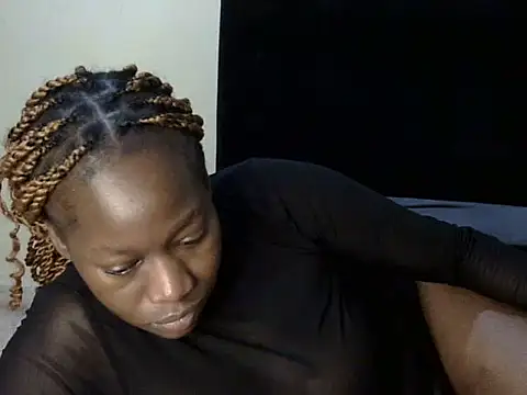 Sweettkendy online show from October 31, 2025, 10:12 am